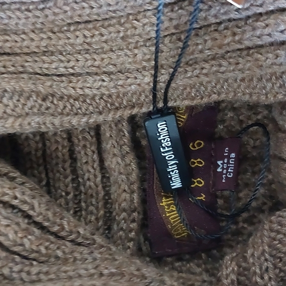 Men's sweater - Picture 2 of 4